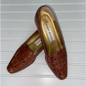 Evan Picone Ladies Sz 7.5 N Brown Leather Flat Slip On Shoes Excellent Condition